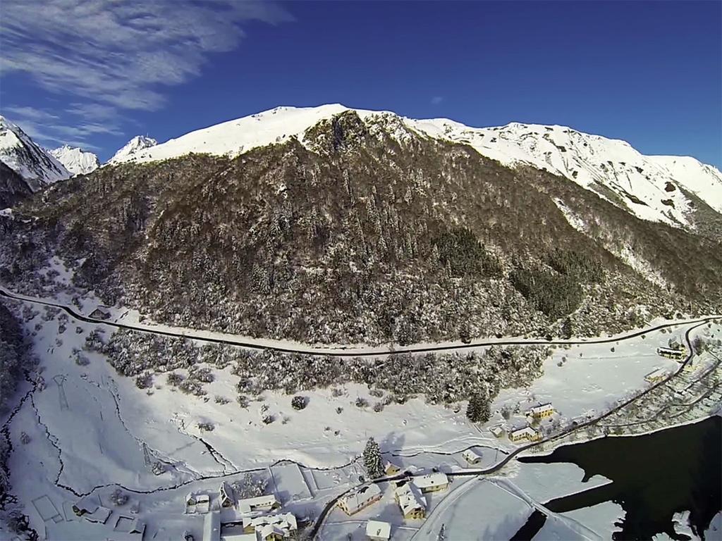 Gite Auberge Les Cascades Ла-Монжі Екстер'єр фото