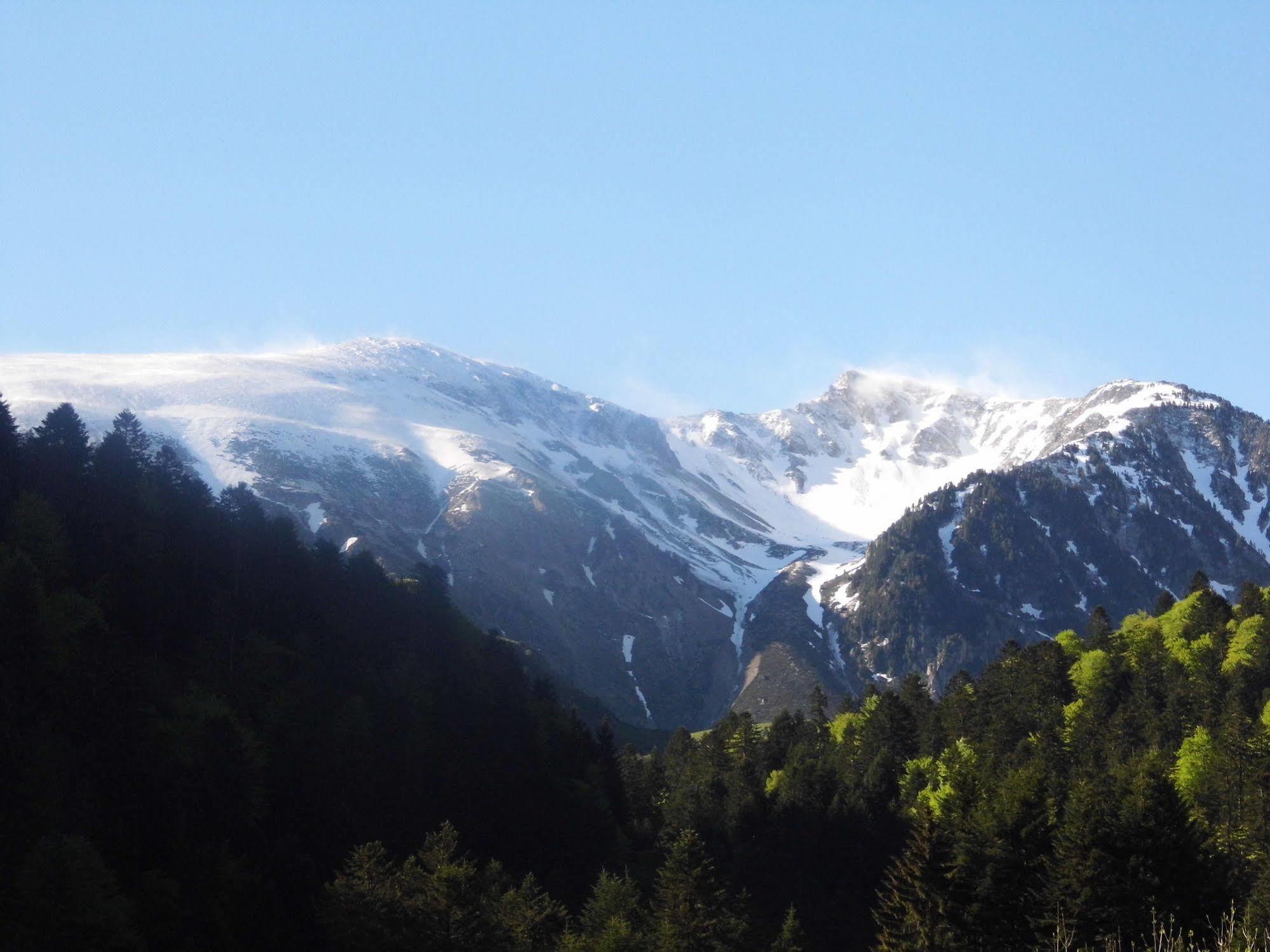 Gite Auberge Les Cascades Ла-Монжі Екстер'єр фото